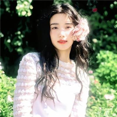 赤裸的公务员
